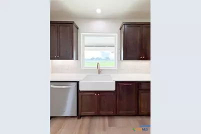 73 Escalera Ranch Road, Victoria, TX 77905 - Photo 2
