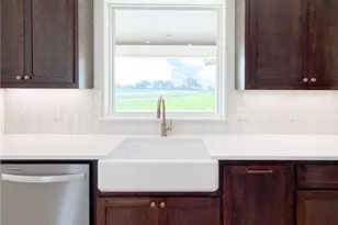 73 Escalera Ranch Rd, Victoria, TX 77905 - Photo 2