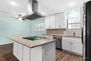 502 S 5th St, Gatesville, TX 76528 - Photo 8