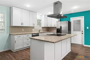 502 S 5th St, Gatesville, TX 76528 - Photo 8