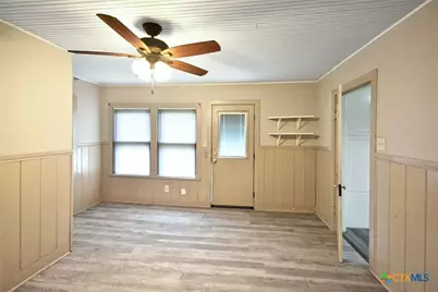 365 E Faust, New Braunfels, TX 78130 - Photo 12