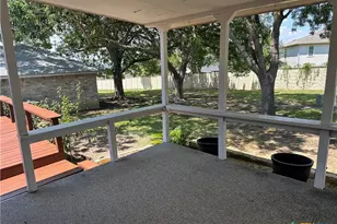 4000 Cypress Ct, Schertz, TX 78108 - Photo 6