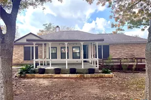 4000 Cypress Ct, Schertz, TX 78108 - Photo 2