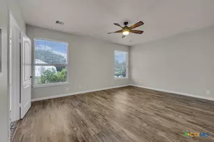 197 Tapwood Ln, Cibolo, TX 78108 - Photo 8