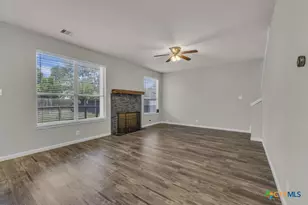 197 Tapwood Ln, Cibolo, TX 78108 - Photo 8