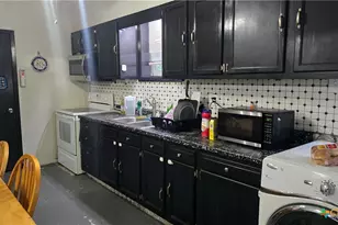 206 Cheeves Ave, Port Lavaca, TX 77979 - Photo 8