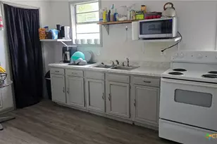 206 Cheeves Ave, Port Lavaca, TX 77979 - Photo 24