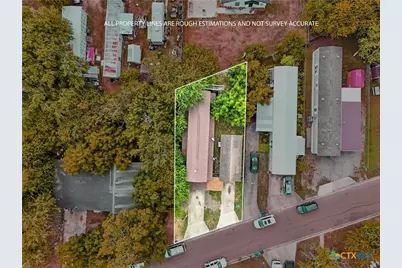 206 Cheeves Avenue, Port Lavaca, TX 77979 - Photo 1