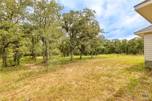 446 Post Oak St, Gonzales, TX 78629 - Photo 32