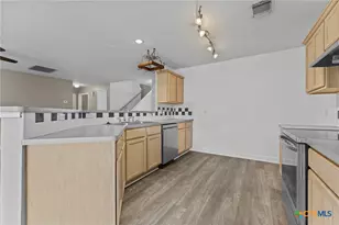 1609 Sunstone Cir, New Braunfels, TX 78130 - Photo 8