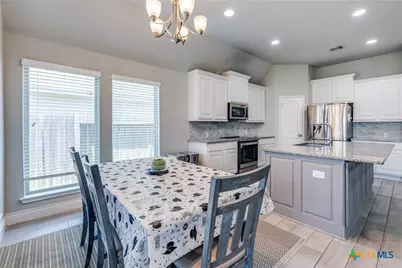 2916 Glen View, Seguin, TX 78155 - Photo 10