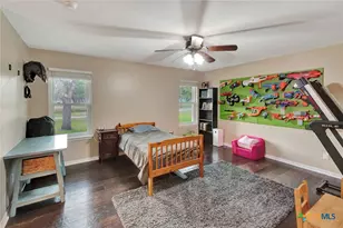 351 Sulphur Creek Estates Rd, Victoria, TX 77905 - Photo 14