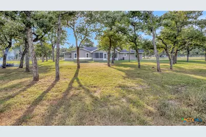 351 Sulphur Creek Estates Rd, Victoria, TX 77905 - Photo 6