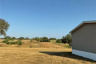847 Hefner Ln, Cuero, TX 77954 - Photo 16