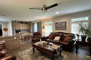 112 E Toledo St, Seadrift, TX 77983 - Photo 2