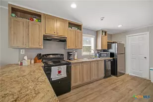 112 E Toledo St, Seadrift, TX 77983 - Photo 10