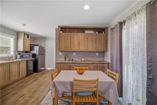 112 E Toledo St, Seadrift, TX 77983 - Photo 12