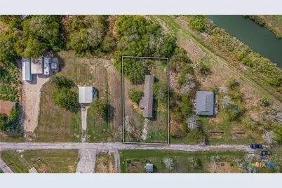 112 E Toledo Street, Seadrift, TX 77983 - Photo 4