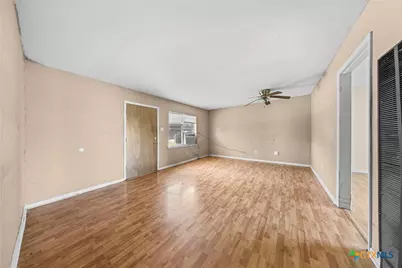 17 Ellis Avenue, Troy, TX 76579 - Photo 4