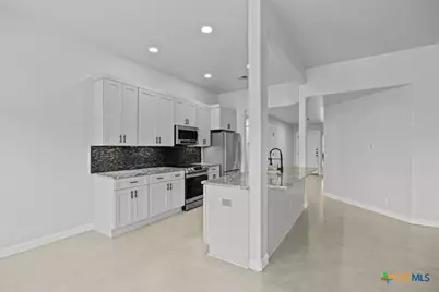 506 Roadrunner Avenue, New Braunfels, TX 78130 - Photo 8