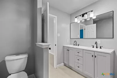 506 Roadrunner Avenue, New Braunfels, TX 78130 - Photo 18