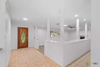 104 Warwick Glen Street, Victoria, TX 77904 - Photo 8