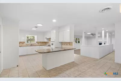 104 Warwick Glen Street, Victoria, TX 77904 - Photo 16