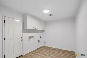 104 Warwick Glen St, Victoria, TX 77904 - Photo 18