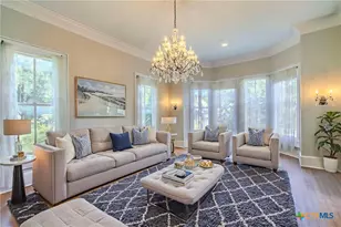 702 N Penelope St, Belton, TX 76513 - Photo 6