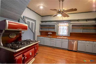 702 N Penelope Street, Belton, TX 76513 - Photo 10