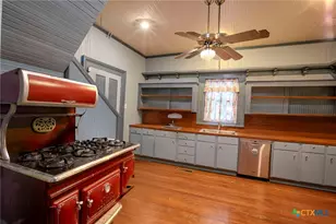 702 N Penelope St, Belton, TX 76513 - Photo 10