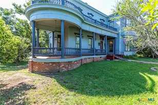 702 N Penelope St, Belton, TX 76513 - Photo 26