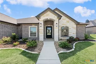 407 Oak Dr, Troy, TX 76579 - Photo 2