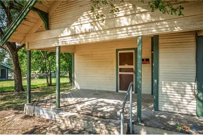 908 Campbell Street, Lampasas, TX 76550 - Photo 2