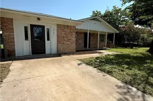 2303 Debra Cir, Killeen, TX 76543 - Photo 2