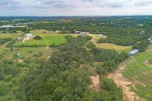 4425 US Hwy 90, Seguin, TX 78155 - Photo 16