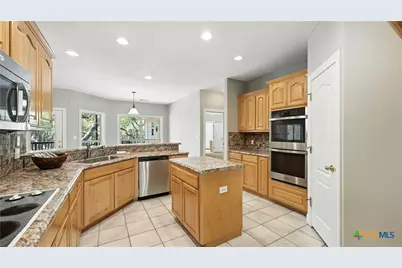 410 Arrowhead Pass, Wimberley, TX 78676 - Photo 8