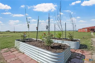 231 Co Rd 136, Burlington, TX 76519 - Photo 32