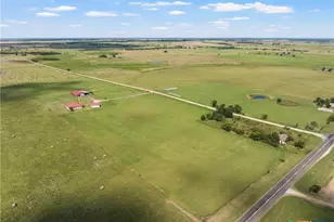 231 Co Rd 136, Burlington, TX 76519 - Photo 38