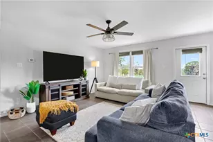 711 Forest Trail, New Braunfels, TX 78132 - Photo 14