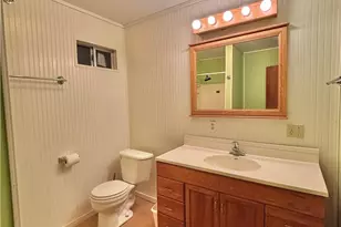 103 Cassie St, Port O'Connor, TX 77982 - Photo 12