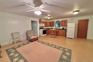 103 Cassie St, Port O'Connor, TX 77982 - Photo 2