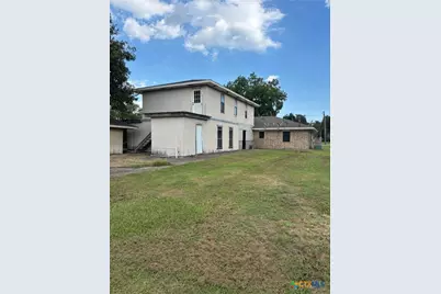 350 Grand, Placedo, TX 77977 - Photo 6