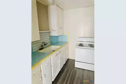 3001 E Rio Grande Street, Victoria, TX 77901 - Photo 8