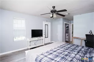 921 S 11th St, Temple, TX 76504 - Photo 22