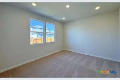 213 Firefox Way, Jarrell, TX 76537 - Photo 4