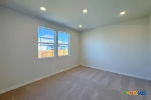 213 Firefox Wy, Jarrell, TX 76537 - Photo 4