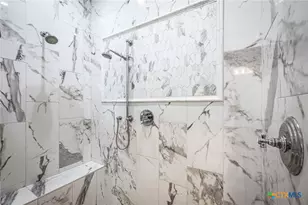 1607 Bordeaux Blanc, New Braunfels, TX 78132 - Photo 32