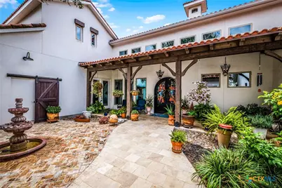 1607 Bordeaux Blanc, New Braunfels, TX 78132 - Photo 12