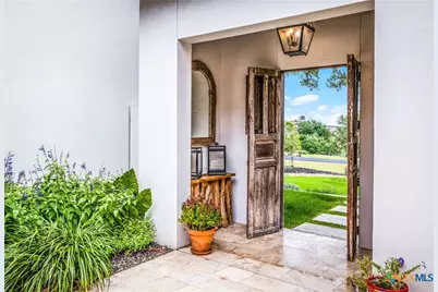 1607 Bordeaux Blanc, New Braunfels, TX 78132 - Photo 14
